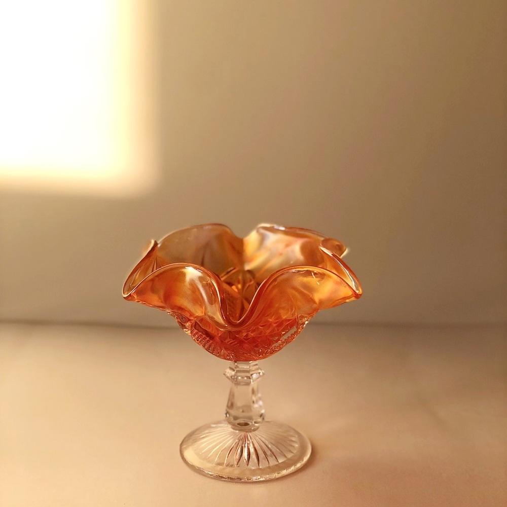 HP✨1900’s FENTON MARIGOLD CARNIVAL GLASS  Fine Cut Flowers Compote Dessert bowl